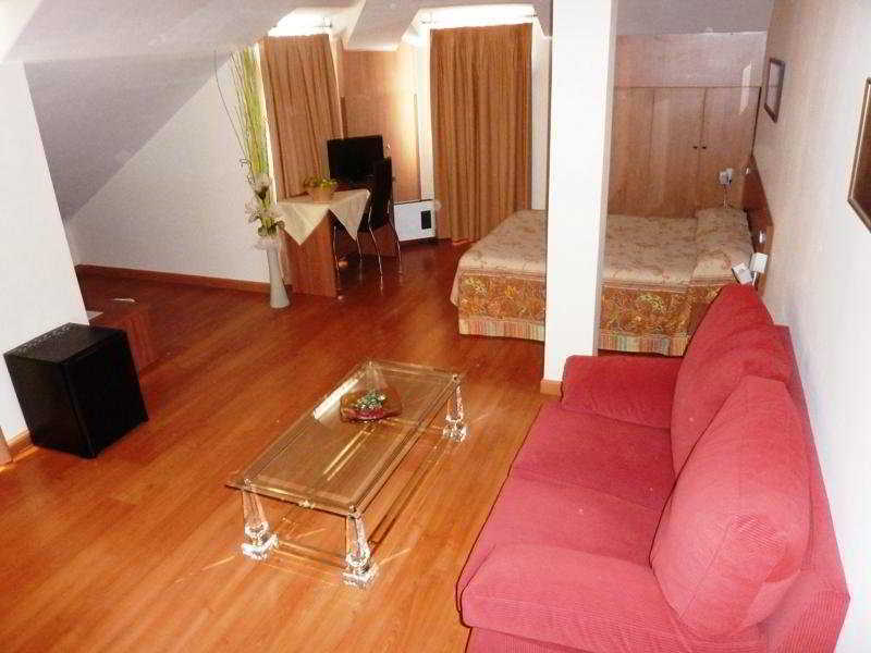Hostal La Morada La Cistérniga Esterno foto